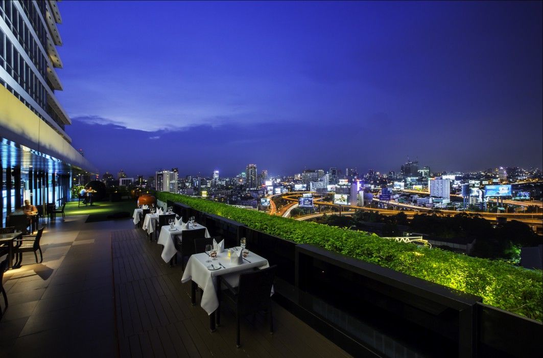 Eastin Hotel Makkasan, Bangkok - Sha Extra Plus Exterior photo